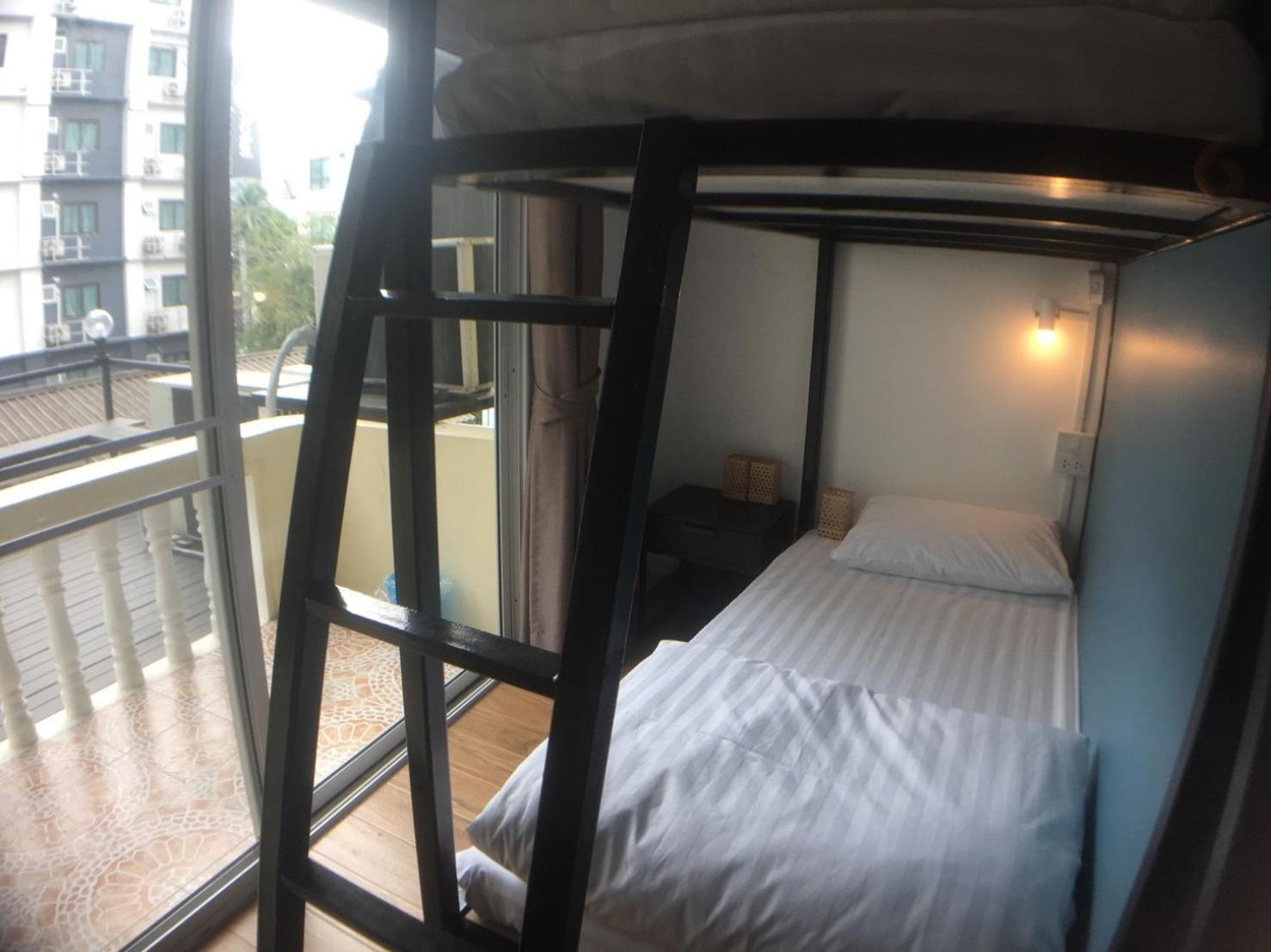 Beebedz Hostel Bangkok Luaran gambar
